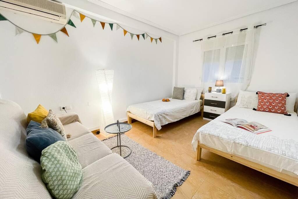 Coqueto Y Amplio Apartamento A 15 Min De La Playa Alicante Buitenkant foto